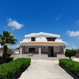  Hébergement de vacances Casa Vacanze Enza